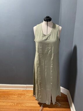 Sleeveless Maxi Dress in Sage Green with Button-Front Detail Size-2X/fits XL
